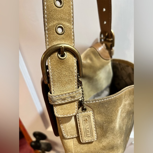 Vintage Coach Saddle Bag: Genuine Suede - Picture 14 of 16